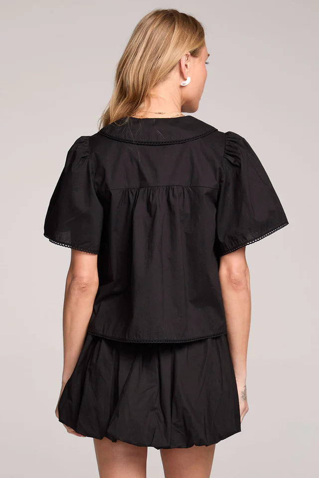 ZAYLAH S/S BUTTON FRONT TOP