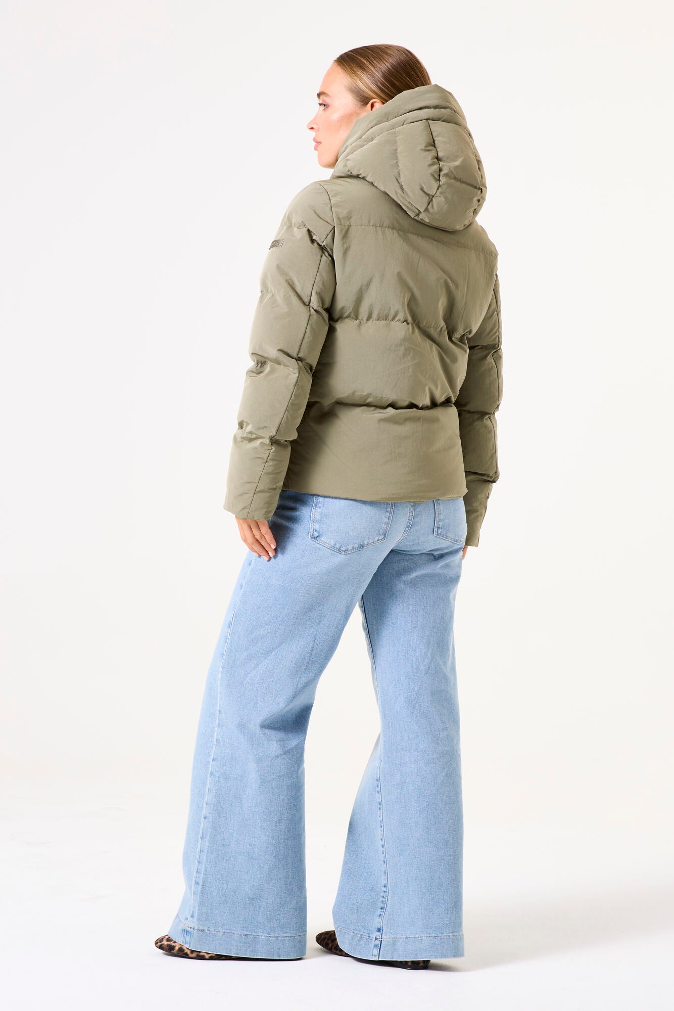 SHORT PUFFER JACKET