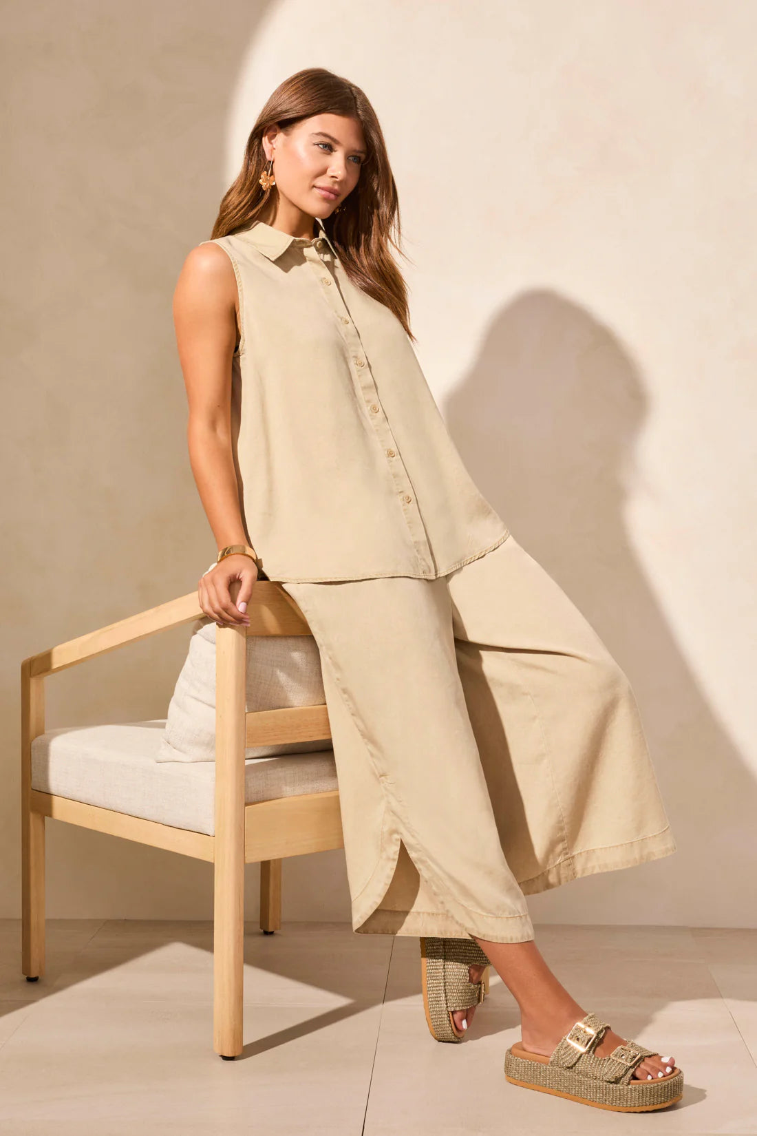 FLOWY SLVLESS BUTTON DOWN SHIRT 5789O