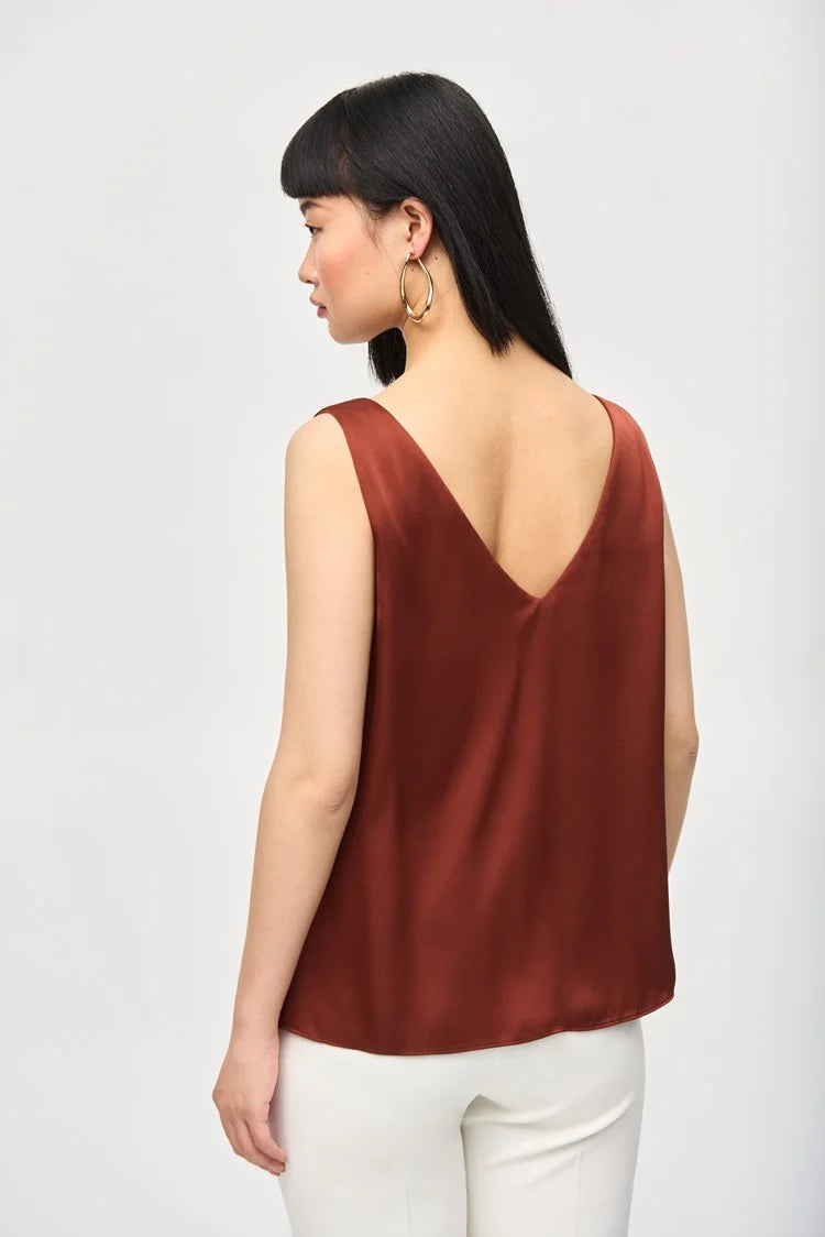 SATIN STRAIGHT SLEEVELESS TOP 243110
