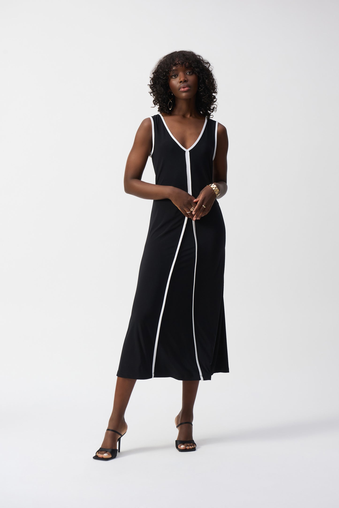 SILKY KNIT SLEEVELESS A-LINE DRESS 251156