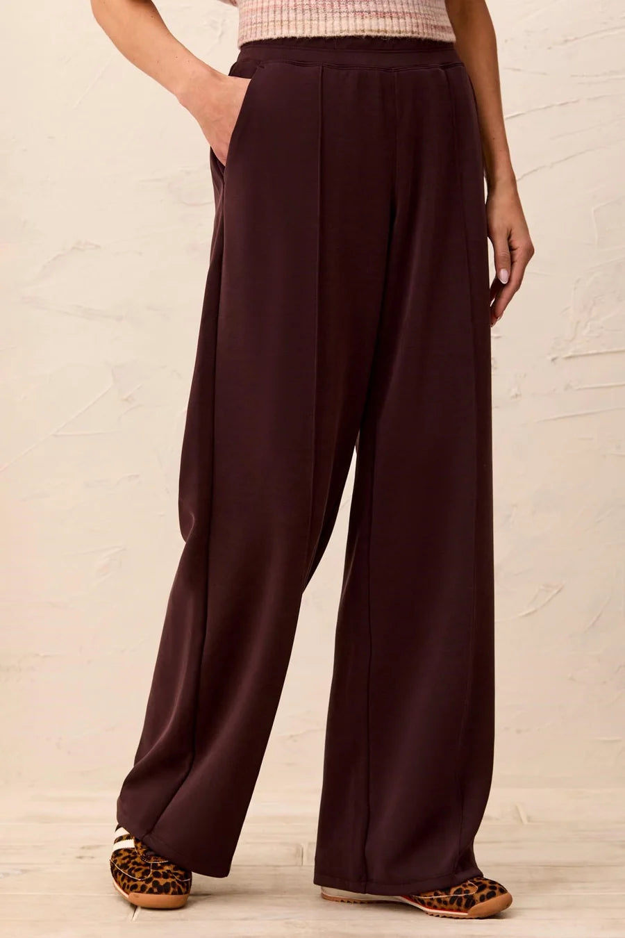 WIDE LEG PANT W/PINTUCKS AND PKTS