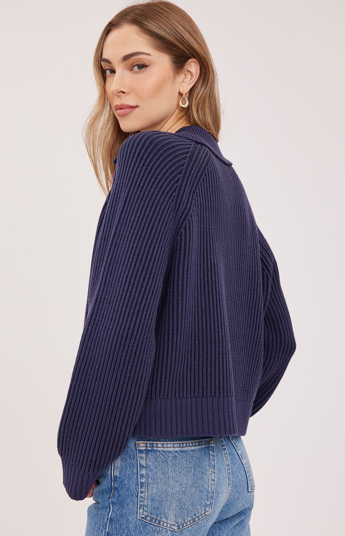 XANDER V NECK COLLARED SWEATER