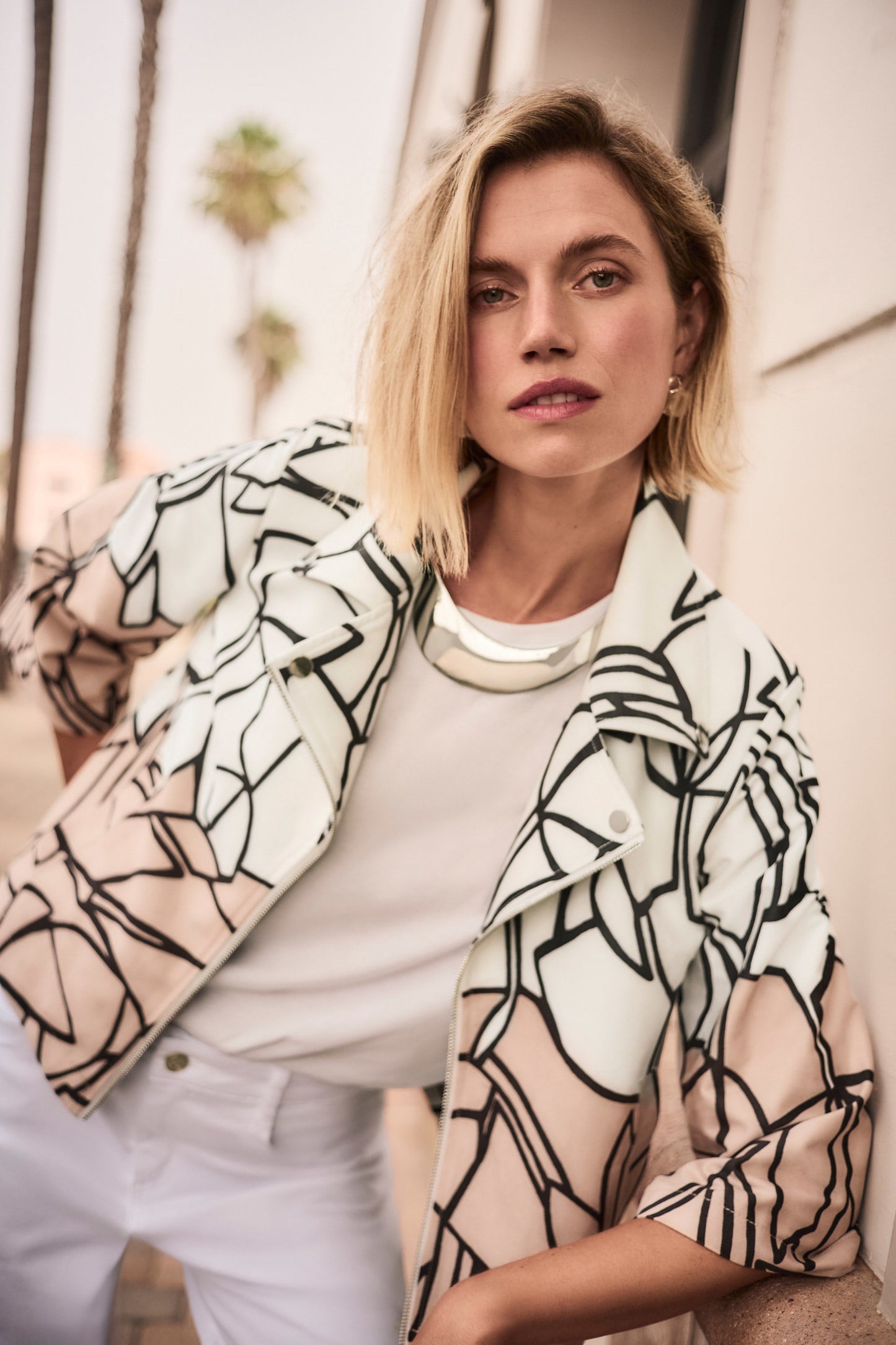 COLLARED ABSTRACT HIP LENGTH BLAZER