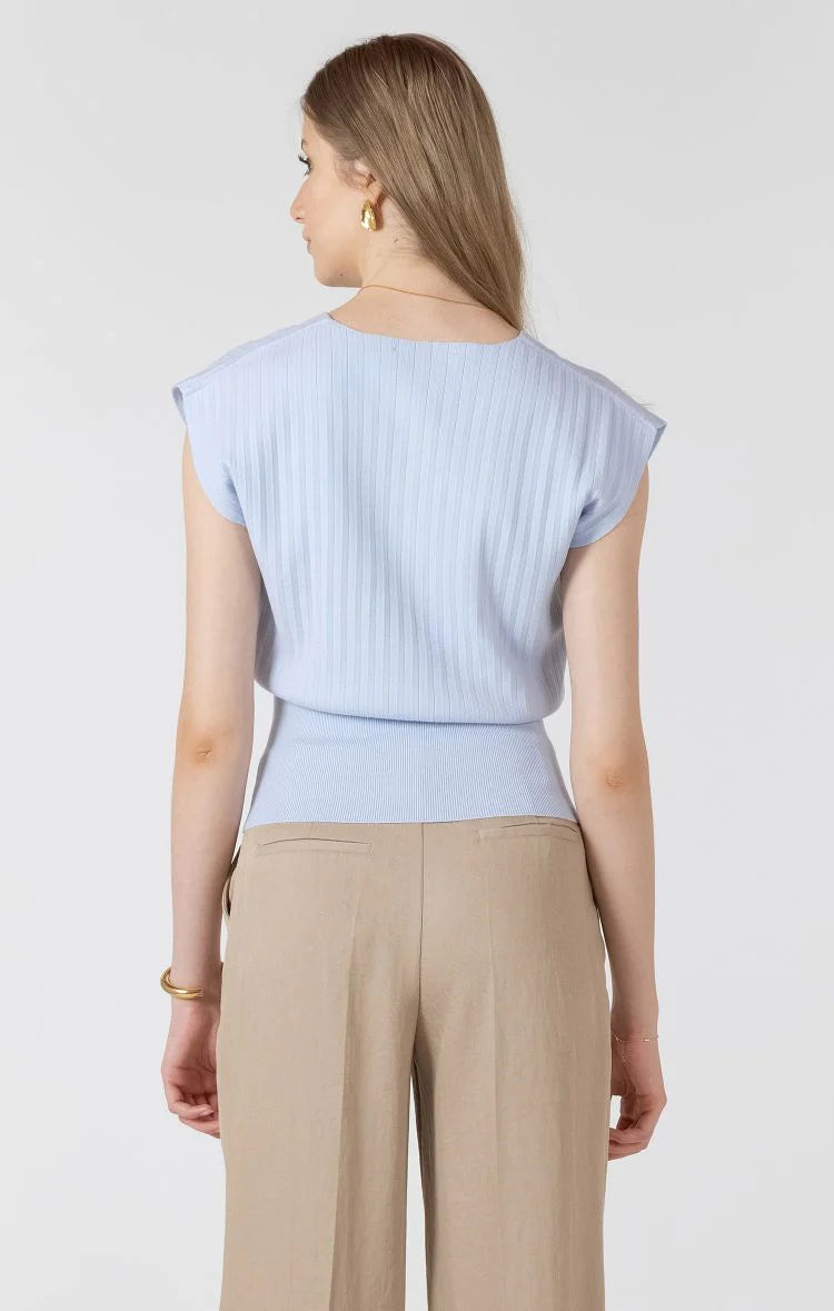 THE KIT PLEAT LIGHTWEIGHT V NECK SWEATER