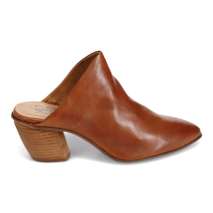 AMALIA CLOSED TOE HEEL MULE