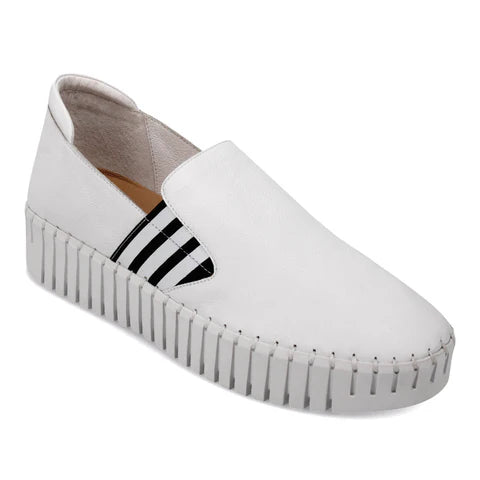 BECCA SLIP ON SNEAKER
