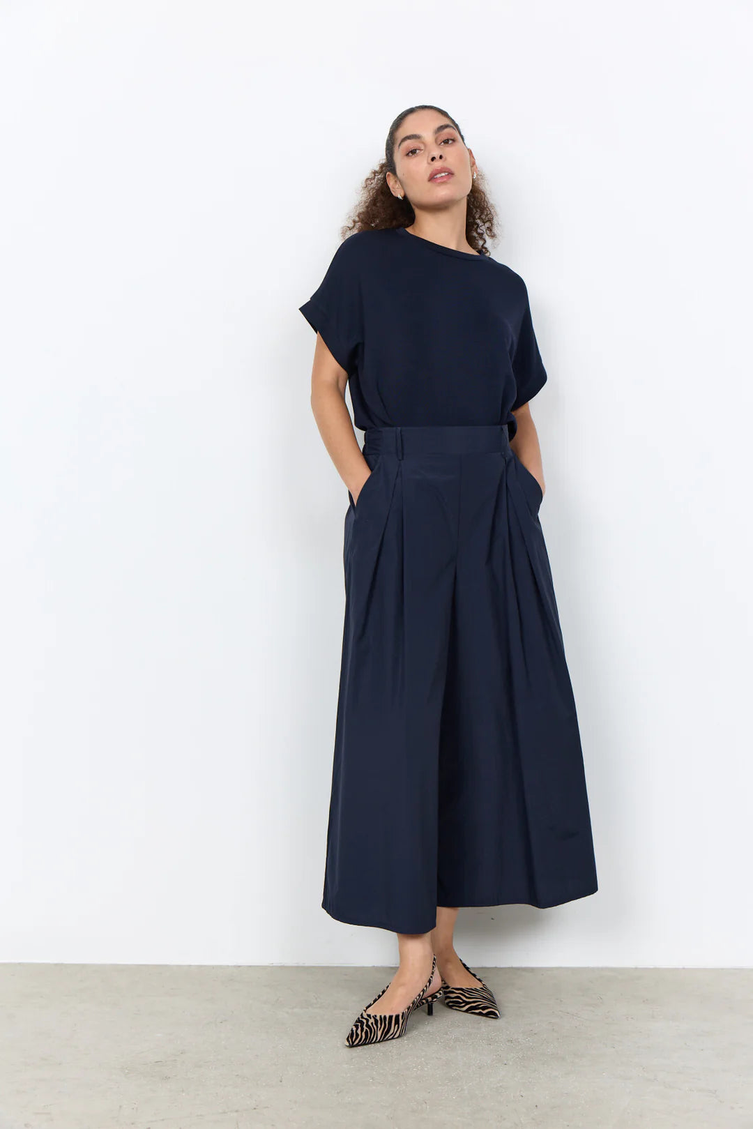 BANU 245 TSHIRT