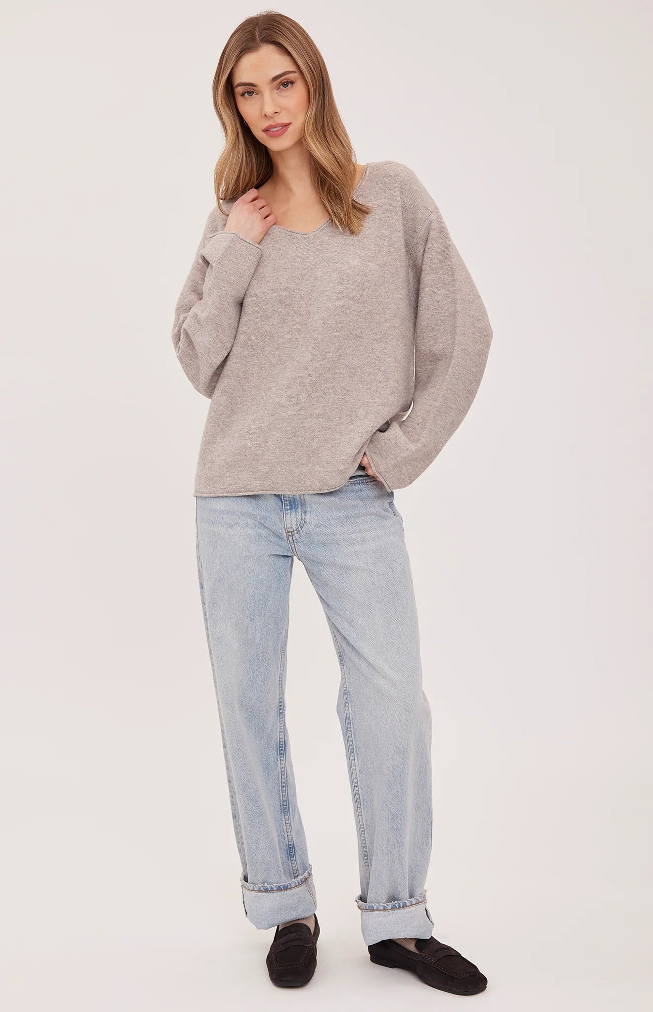 ANNALISE V NECK SWEATER