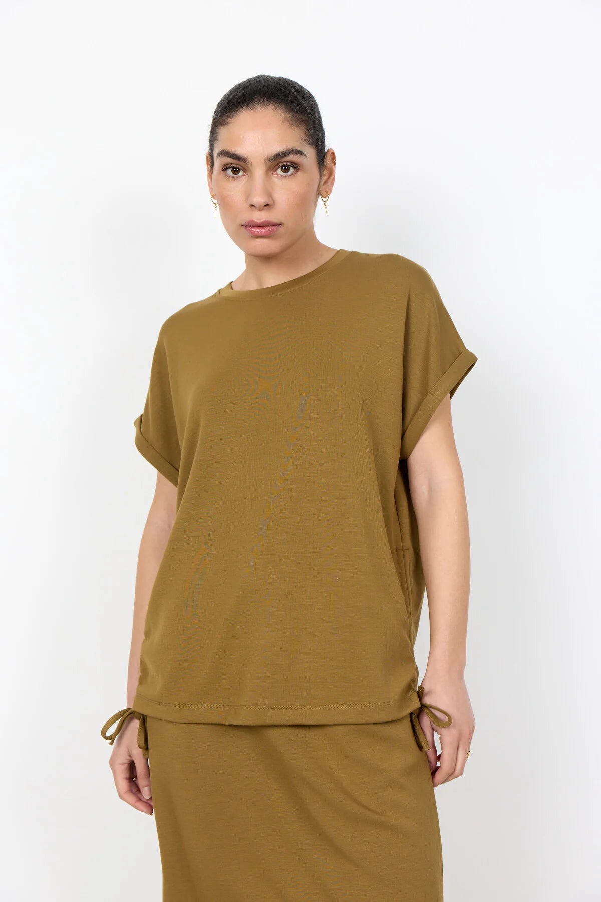 BANU 306 WITH SIDE DETAIL
