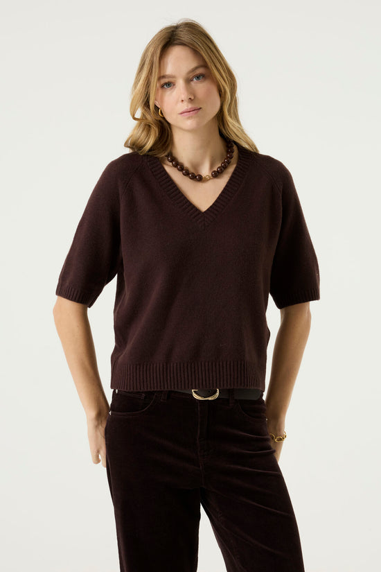 THE AIMIE V NECK S/S TOP