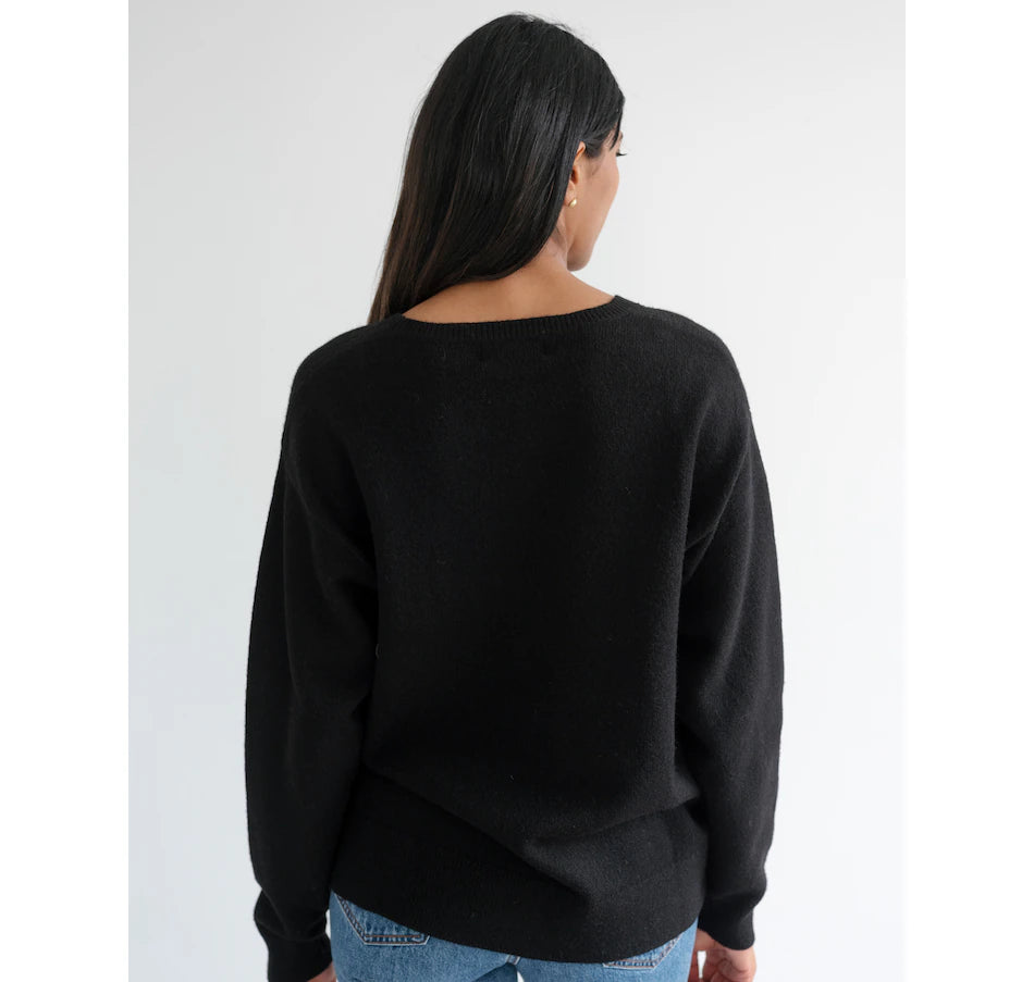 KNITTED CREW NECK SWEATER