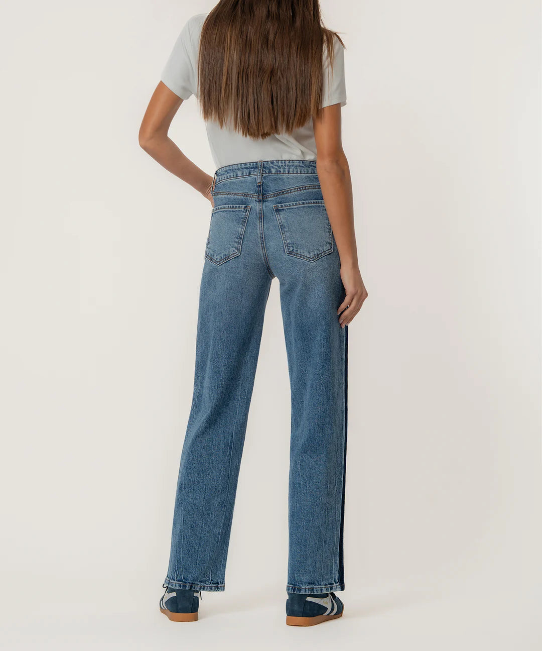 SIENNA HIGH RISE STRAIGHT LEG JEAN