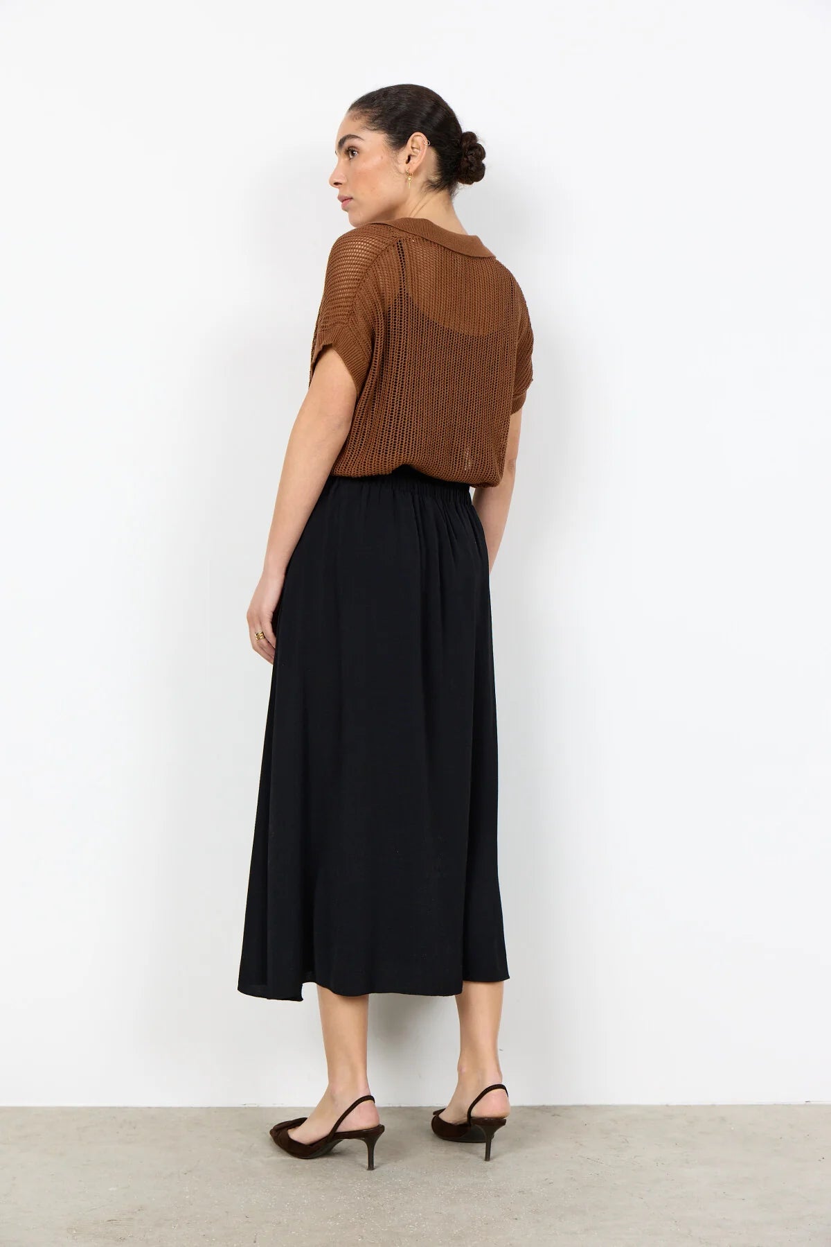 DELIA 9 COLLAR SWEATER