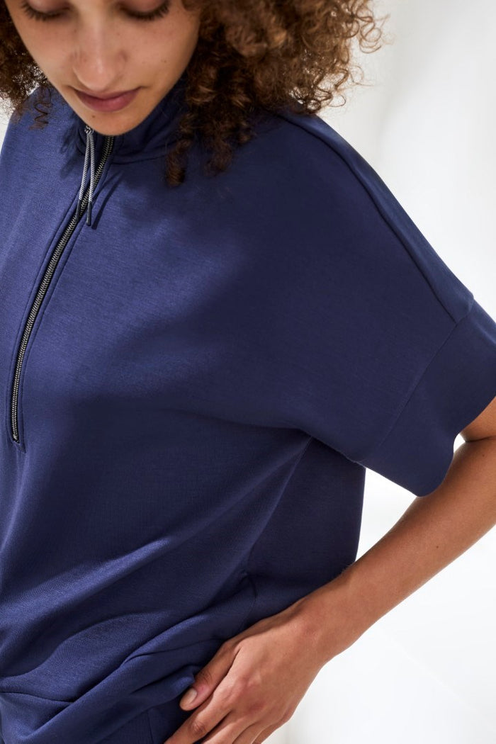 TECHNO LUX S/S MOCK NECK TOP