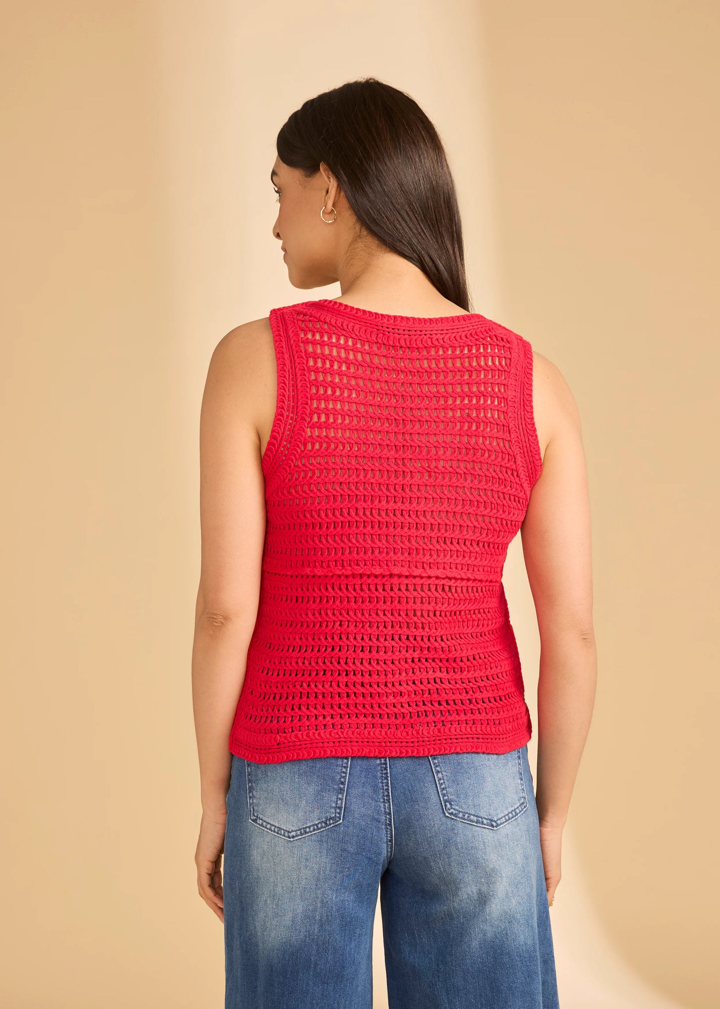 SLEEVELSS TEXTURED SWEATER