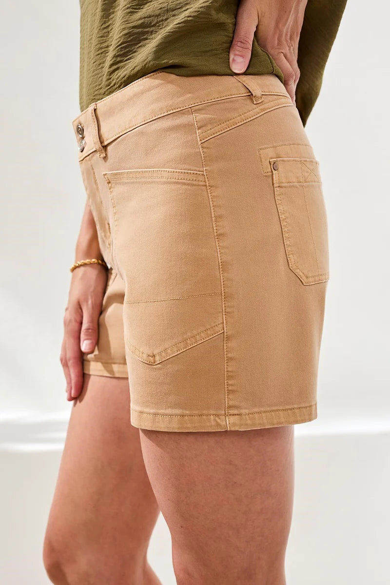 THE JANINE FLY FRONT SHORT