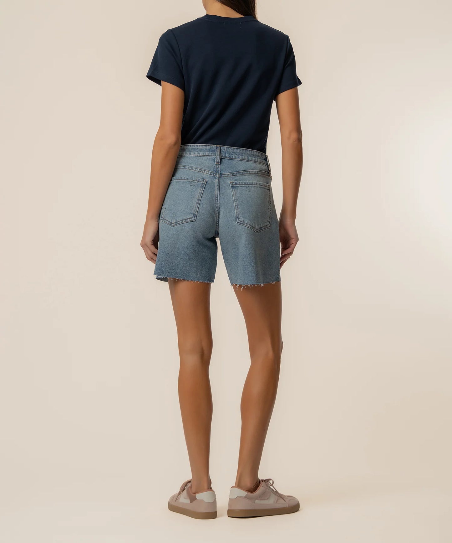 HAILEY HIGH RISE SHORT W/ RAW HEM