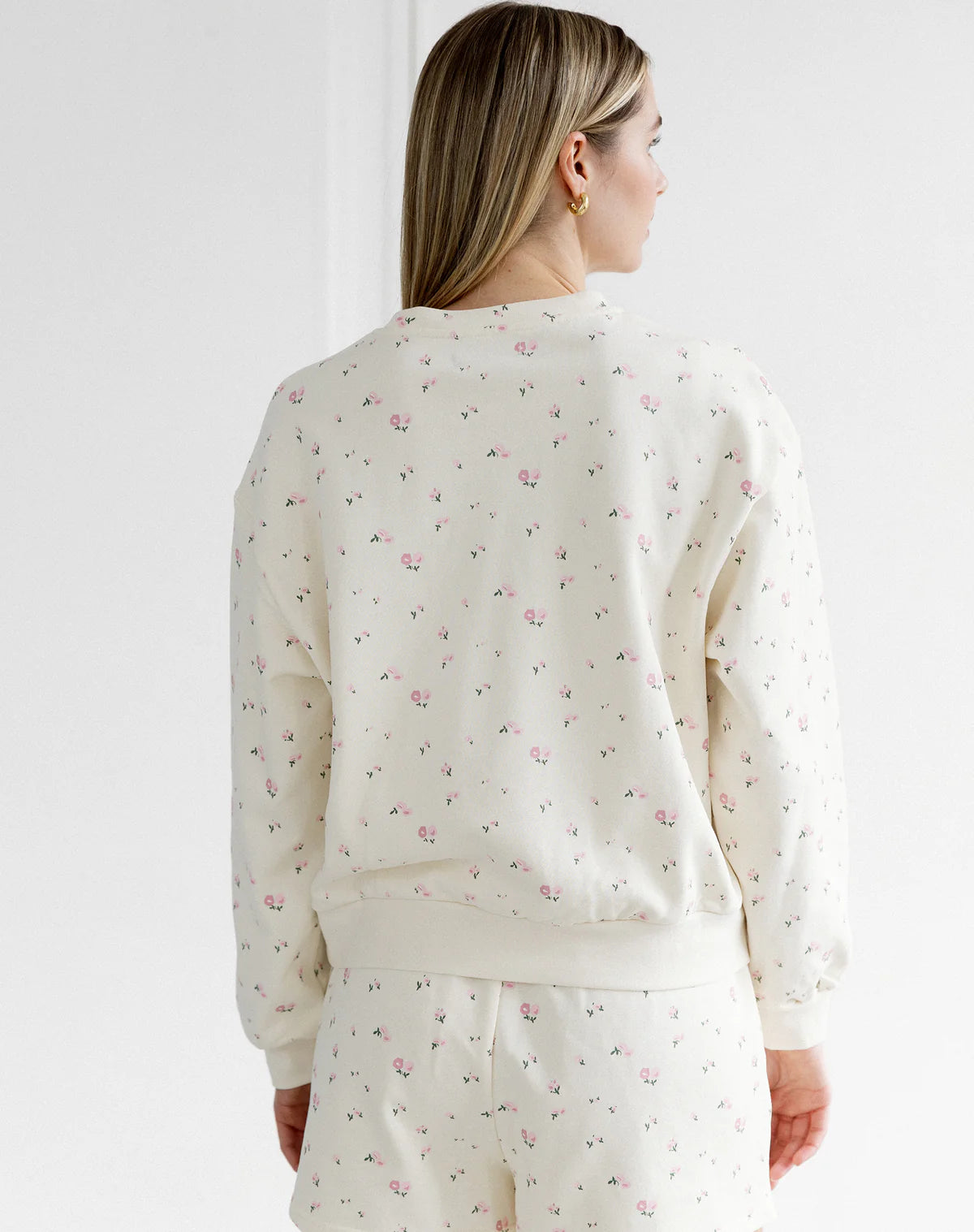 FLORAL SWEATSHIRT