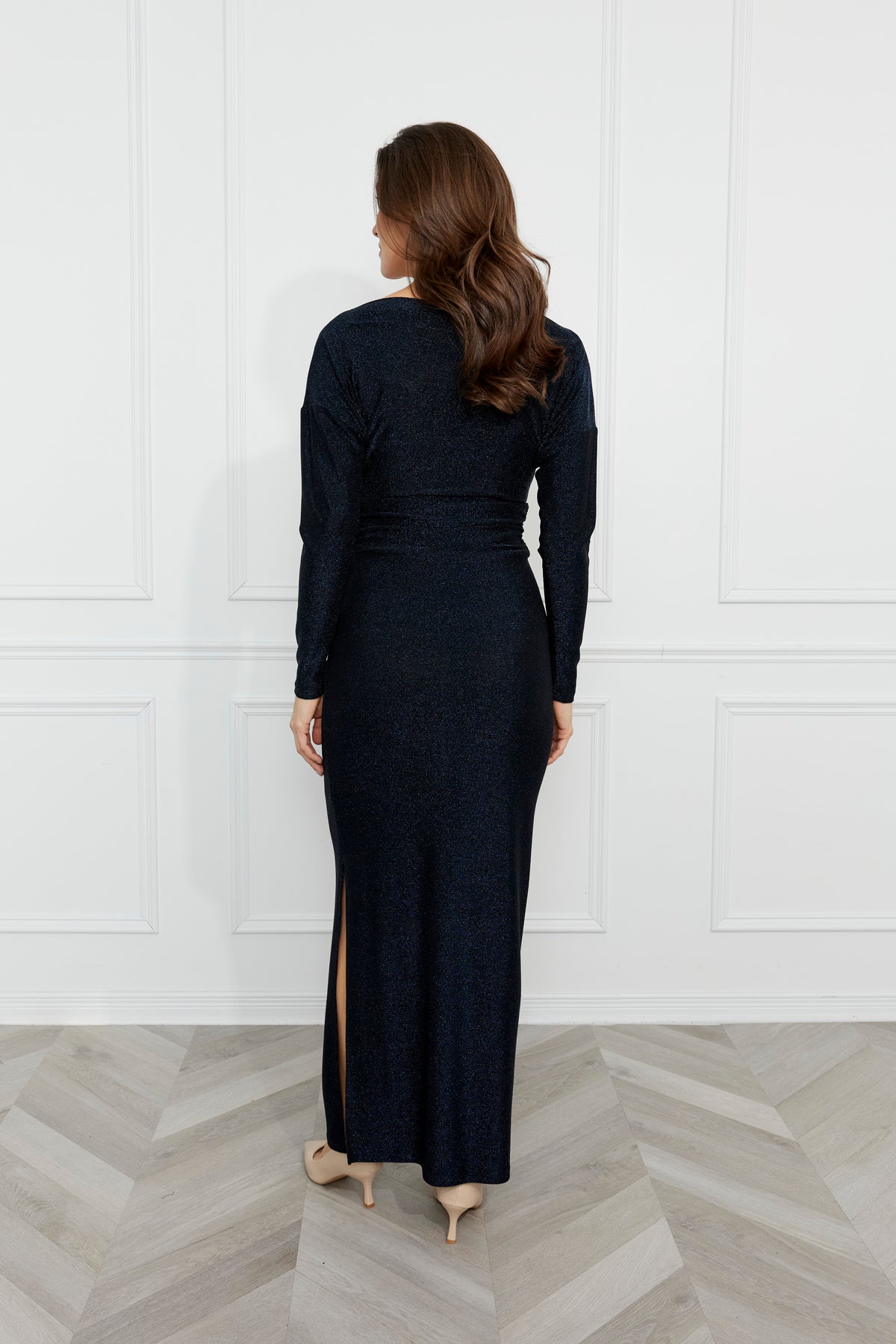LONG SLEEVE GOWN WITH BOW