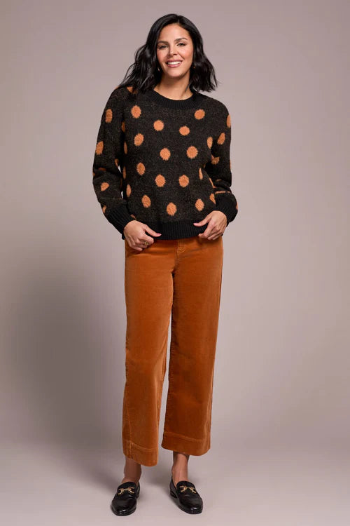 LONG SLEEVE CREW NECK SWEATER