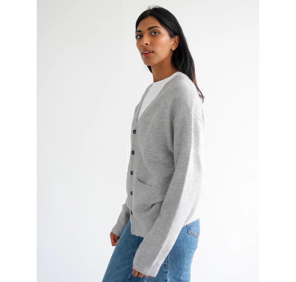 OVERSIZED GREY CARDIGAN