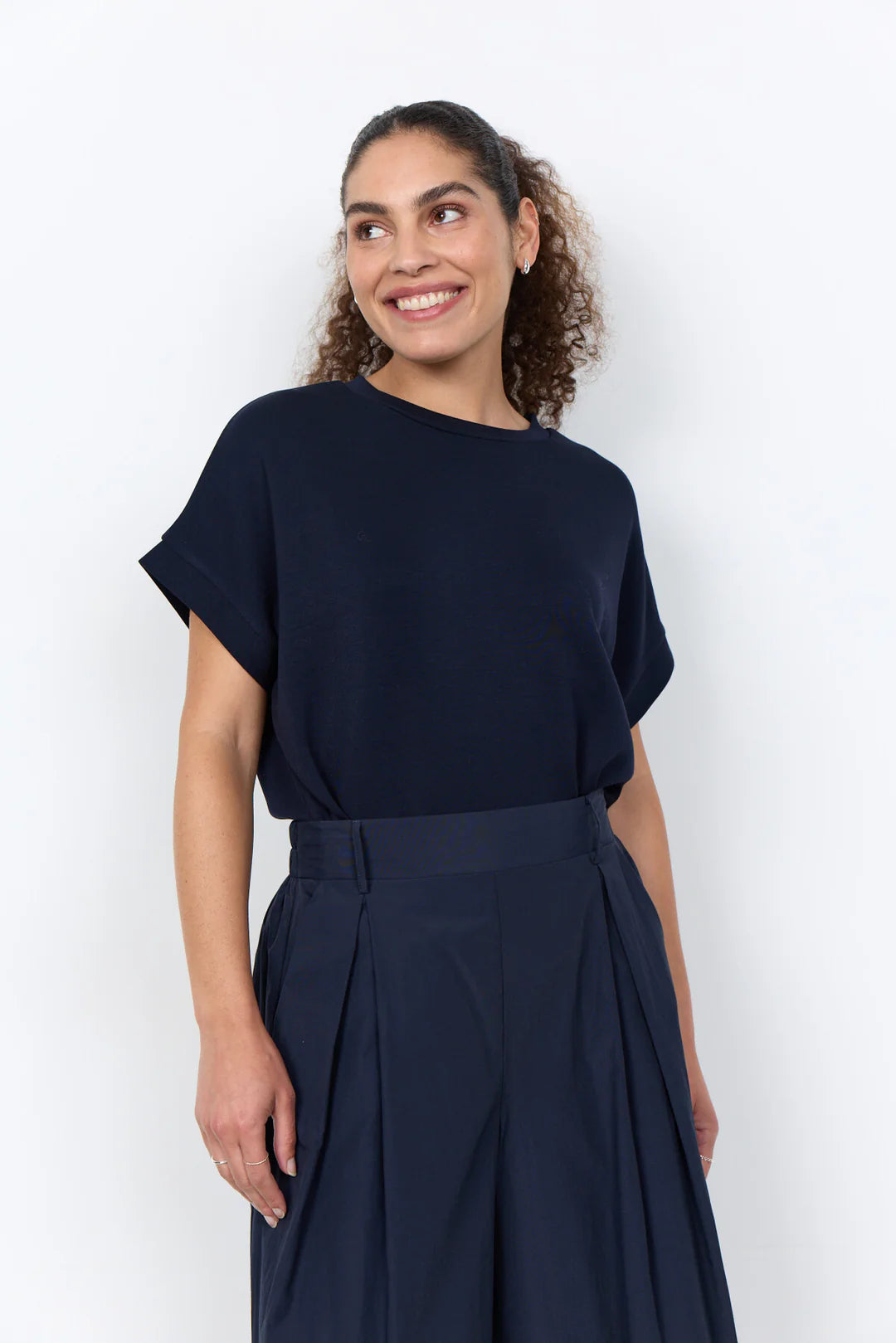 BANU 245 TSHIRT