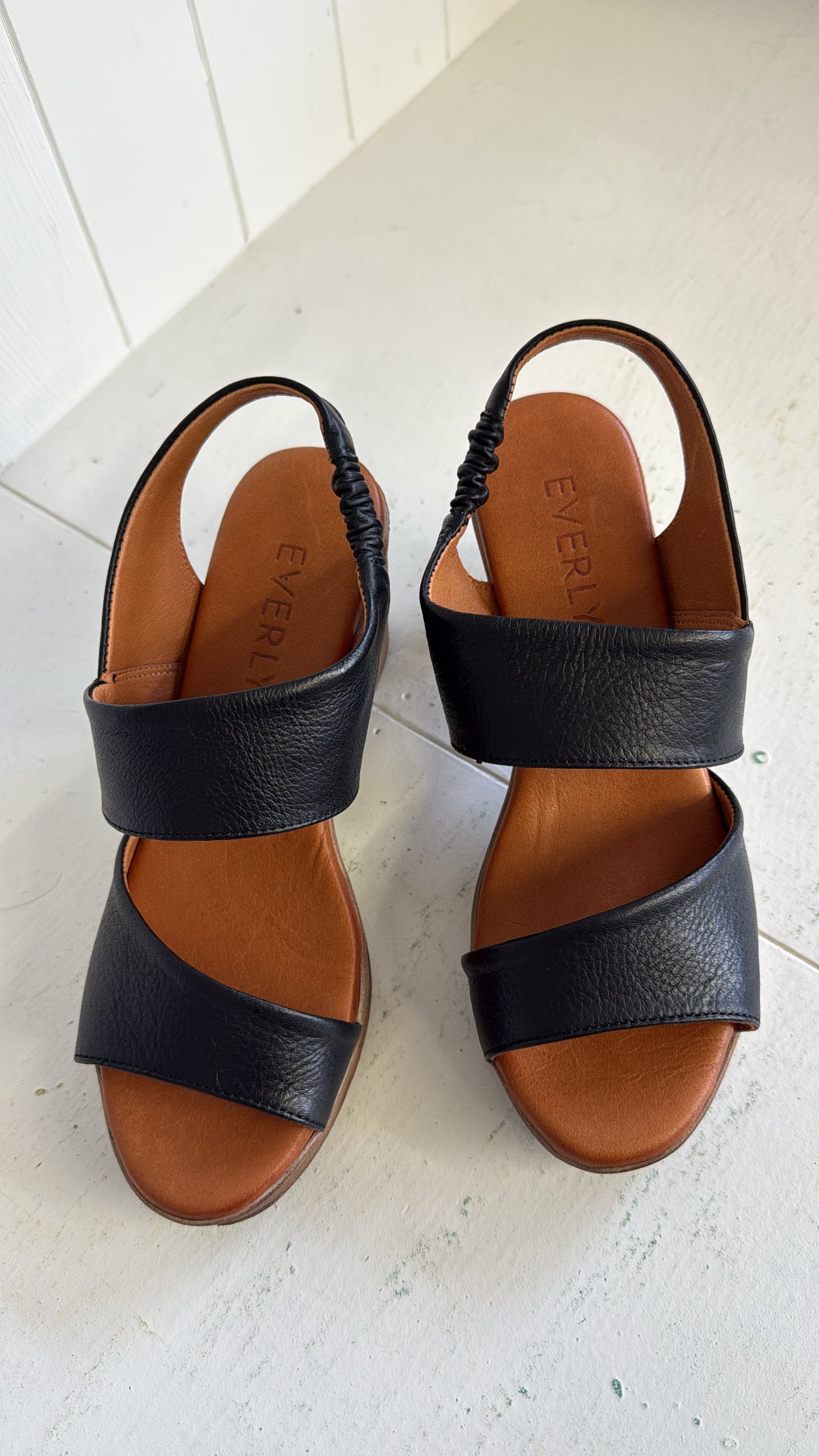 MALIBU LEATHER HEEL