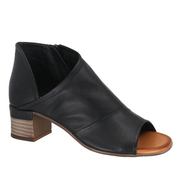 GIA LEATHER HEEL