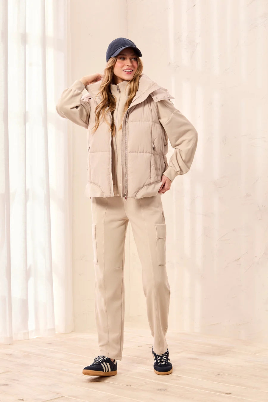 LILA  QUILTED VEST W/ REMOVABLE HOOD