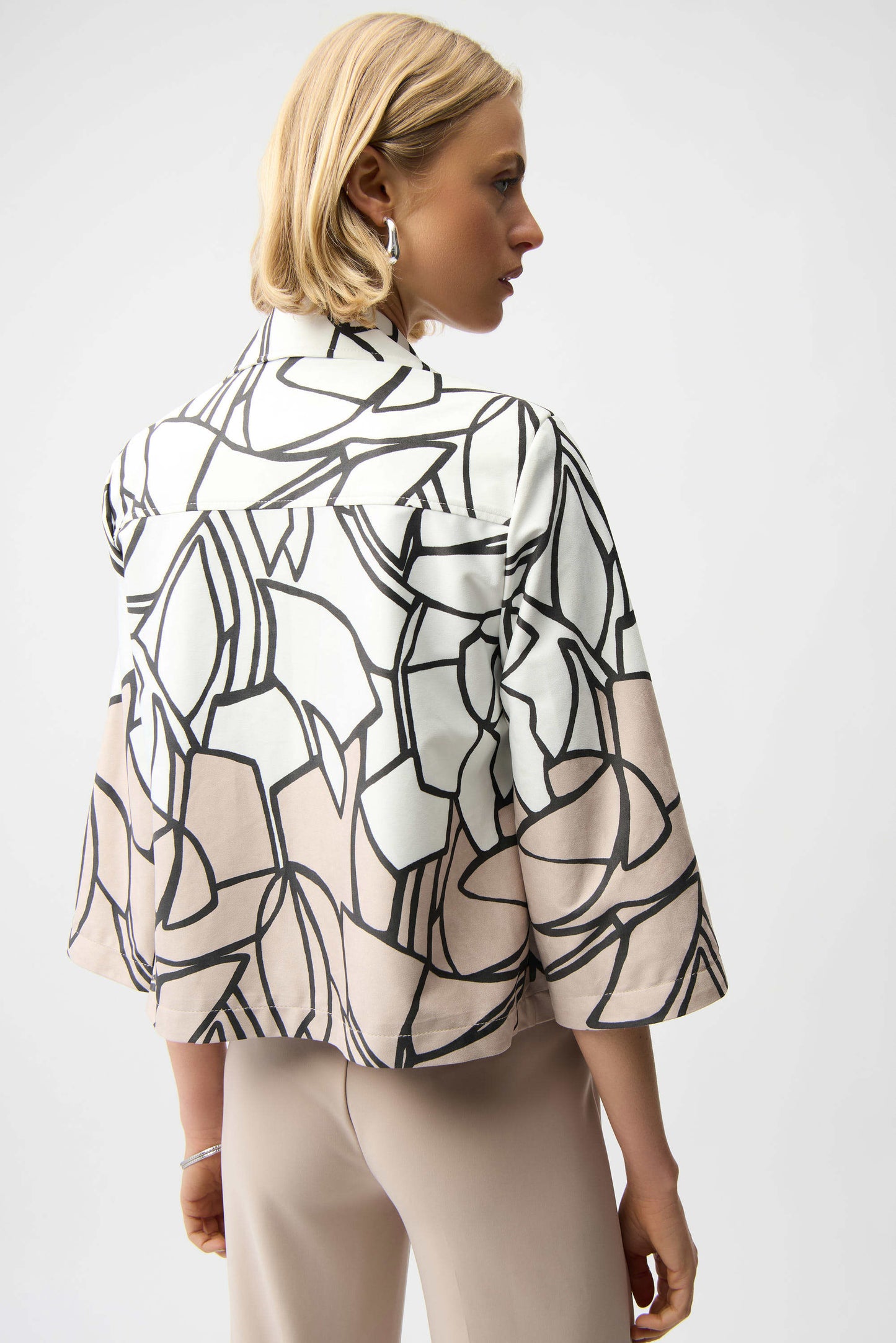 COLLARED ABSTRACT HIP LENGTH BLAZER