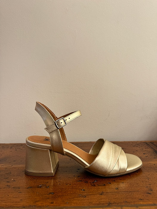 BELA OPEN TOE W/BLOCK HEEL
