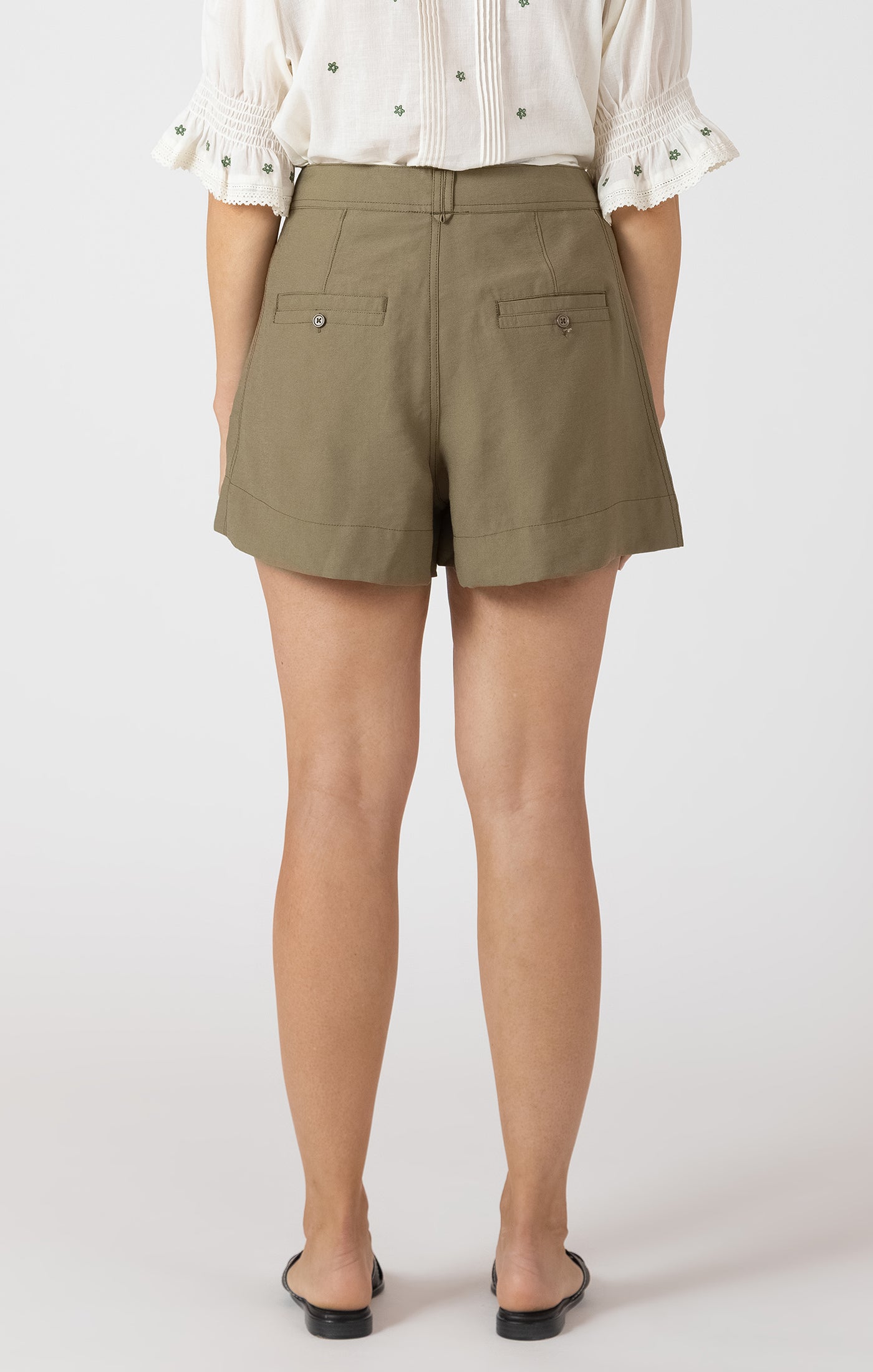 THE SHEA RELAXED SHORT