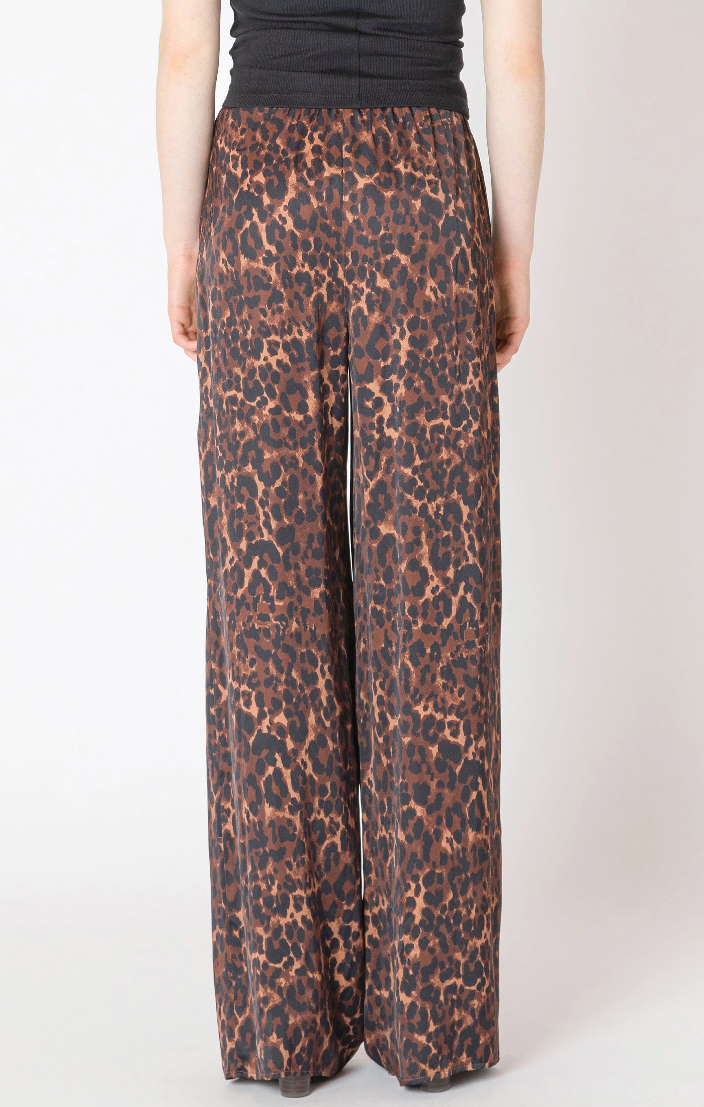 THE MILA PRINTED FLOWY PANT