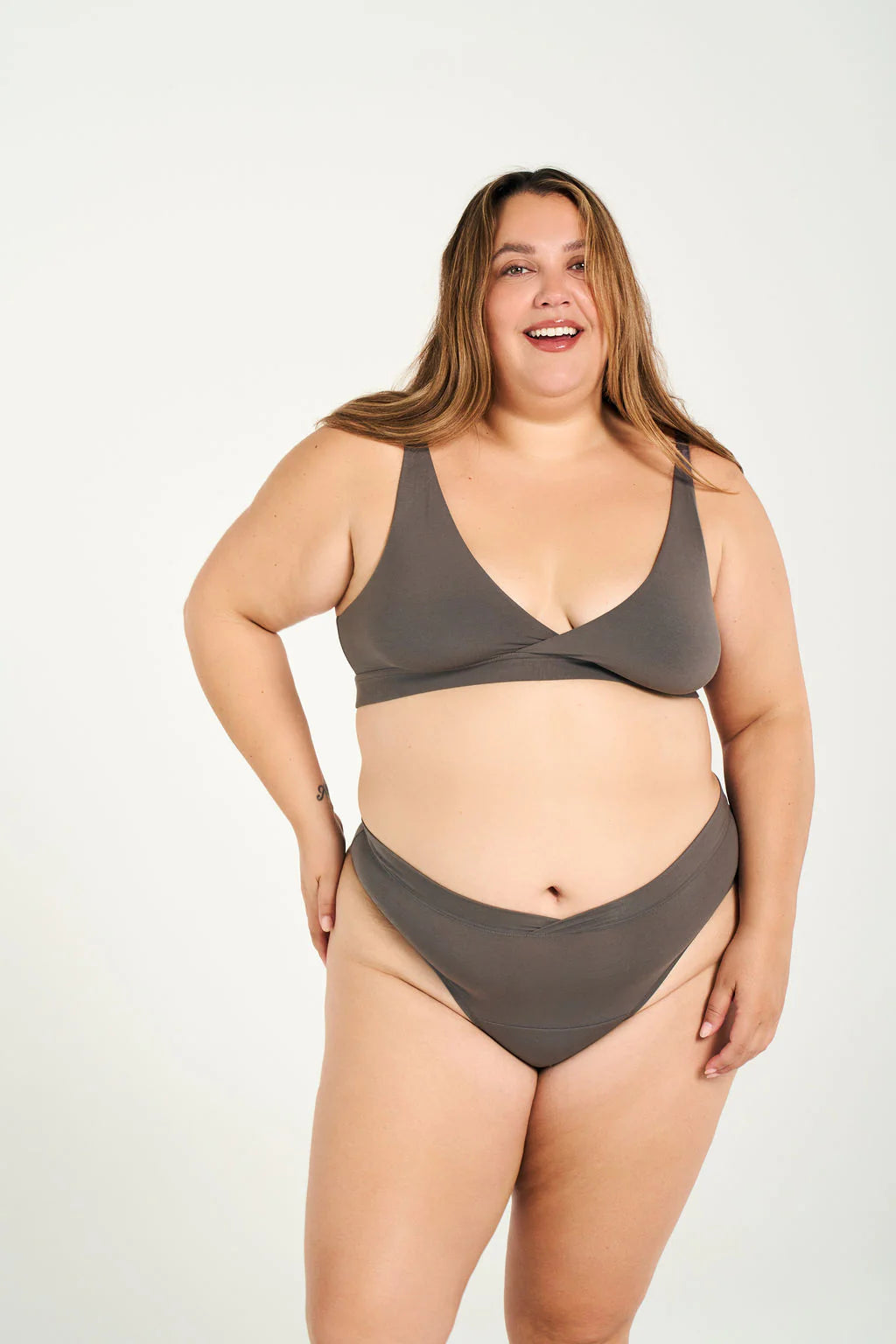 HUHA CROSSOVER THONG