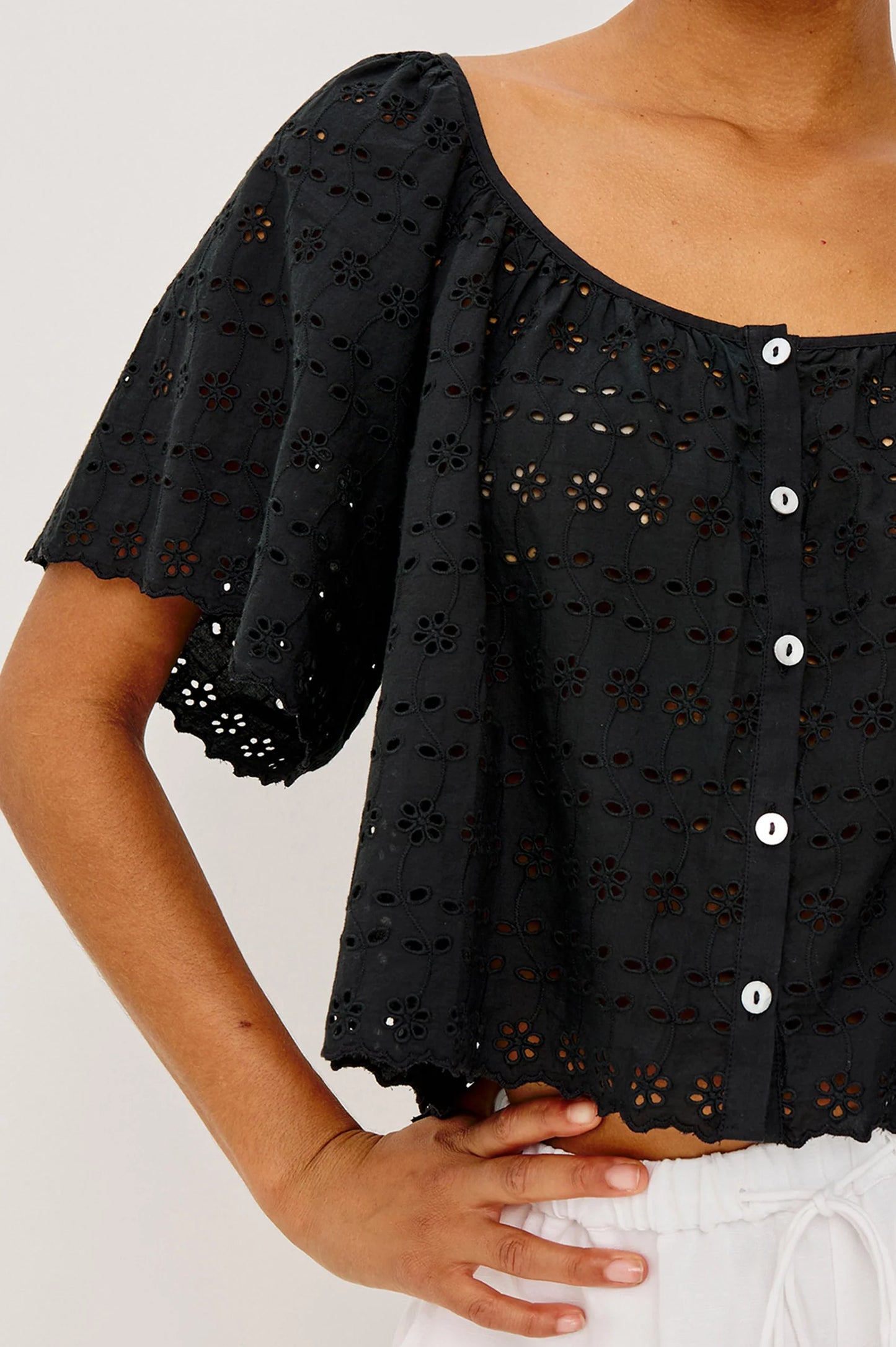 MILLER S/S EYELET TOP