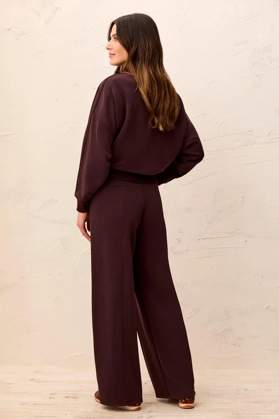 WIDE LEG PANT W/PINTUCKS AND PKTS