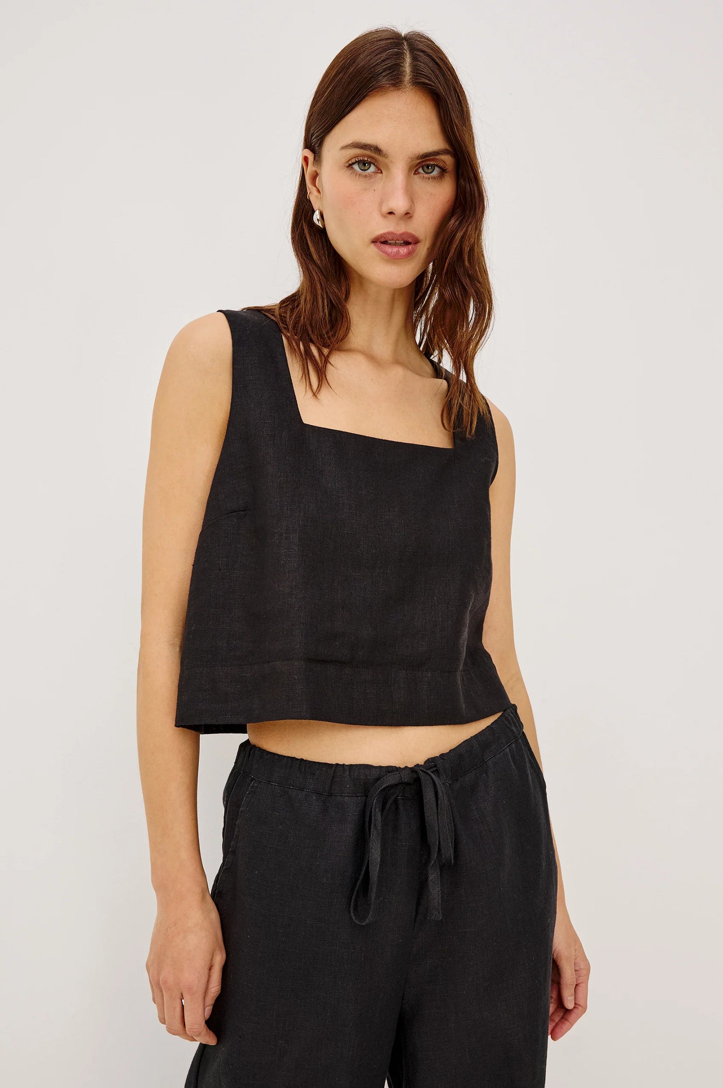 AKIRA  LINEN TANK TOP